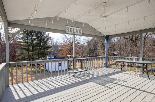 3 Harriman Ct, Garnerville NY  10923-1334 exterior