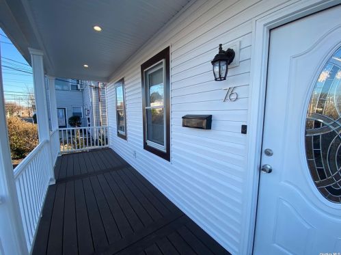 76 Jerusalem Ave, Hicksville NY  11801-4904 exterior