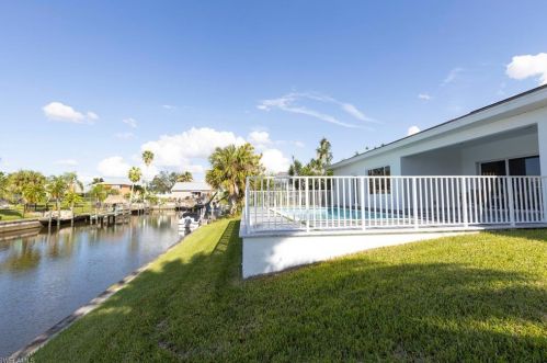 1457 16 St, Cape Coral FL  33990-6717 exterior