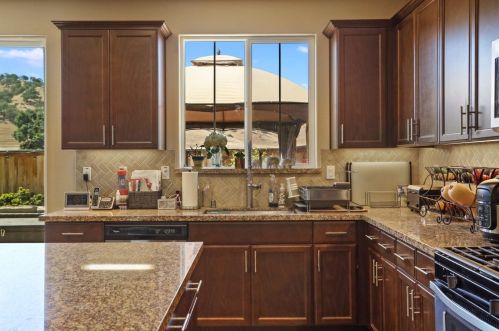 9435 Vintner Cir, Grayson CA  95363-8902 exterior