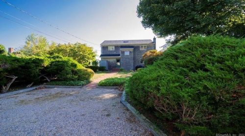 86 Shore Ave, Groton CT  06340-5813 exterior