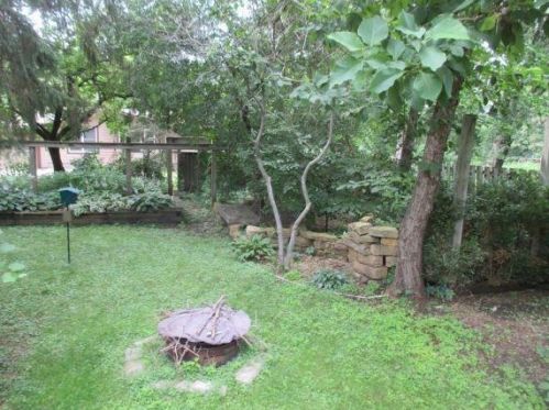 1315 2nd St, Hudson, WI 54016-1214