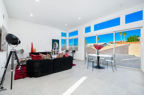 68220 Calle Azteca, Desert Hot Springs CA  92240-6412 exterior