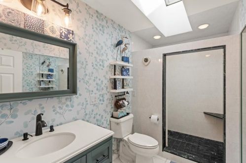 9 Noto Dr, North Providence RI  02904-2905 exterior