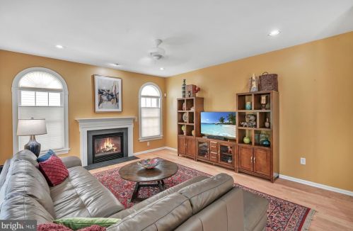 103 Flannery Dr, Norristown PA 19403-2876 exterior