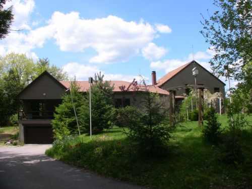196 Chestnut Pond Rd, Chichester, NH 03234-4906