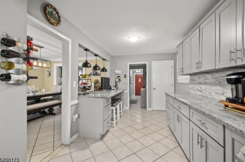 47 Looker St, Industrial Hillside NJ  07205-2818 exterior