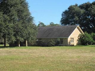 2112 Dugas Rd, Sulphur, LA 70663-0664
