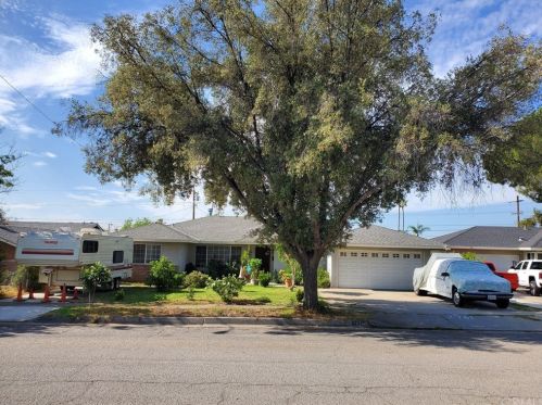 2761 5th St, San Bernardino, CA 92410-1206