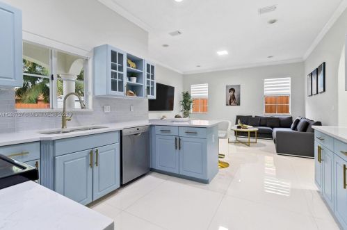 17455 91st Ct, Hialeah FL  33018-6800 exterior