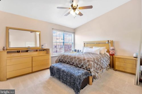 770 Vanderbilt Ter, Leesburg VA  20175-4085 exterior