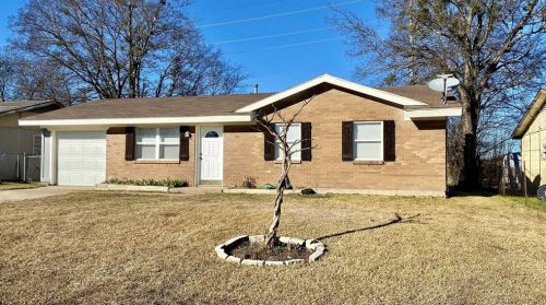 4716 Bourland St, Greenville, TX 75401-2809