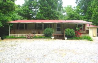 305 Mobile Dr, Eddyville, KY 42038-7634