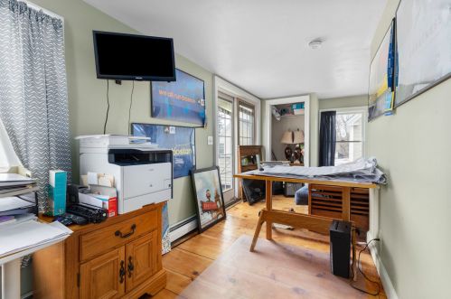 32 Pne St, Dover NH  03820-4202 exterior