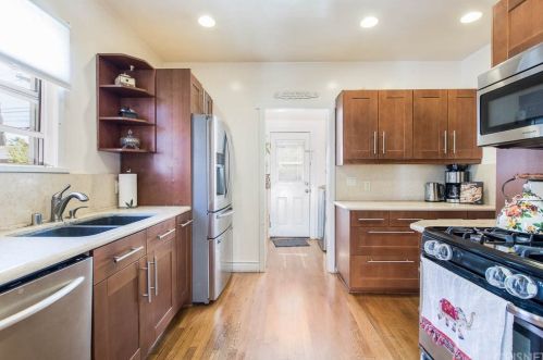 662 Alexander St, Glendale CA 91203-1621 exterior