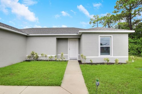 275 Ridgecrest Dr, Fort Pierce FL  34953-8305 exterior
