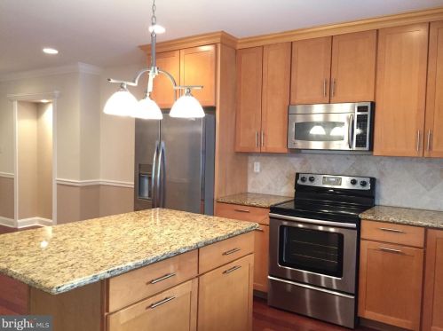 1017 19th St, Philadelphia PA  19146-2606 exterior