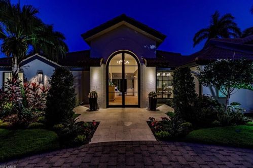 579 Neapolitan Way, Naples FL  34103-8567 exterior