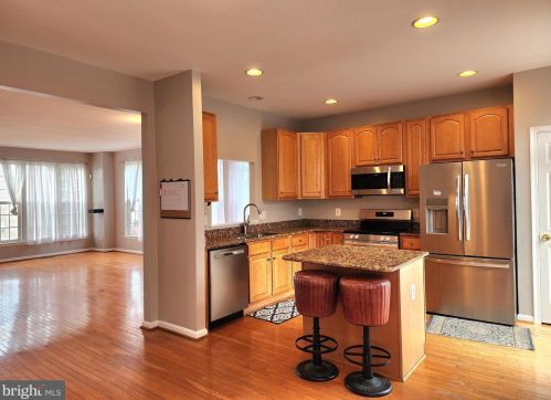 15377 Elizabeth Burbage Loop, Woodbridge VA  22191-4141 exterior