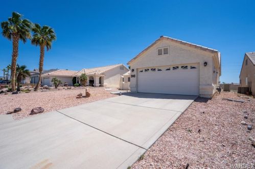 2064 Desert Palms Dr, Bullhead City, AZ 86426-8803