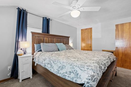 413 Janice Dr, Pittsburgh PA  15235-3022 exterior