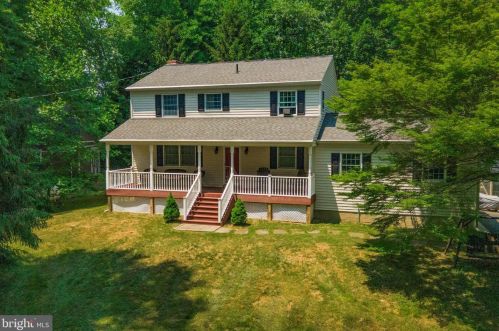 11 Grays Ln, Marsh, PA 19520-9715