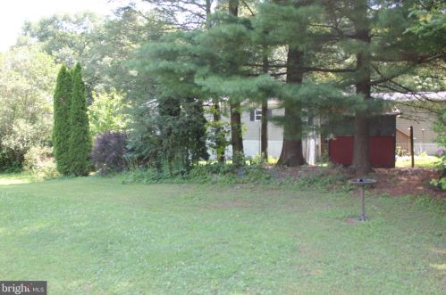 925 Penn Ave, Red Lion, PA 17356-9351