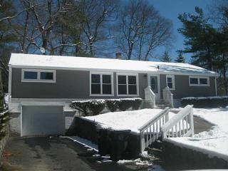 8 Joyce Ann Dr, Smithfield RI  02917-2406 exterior