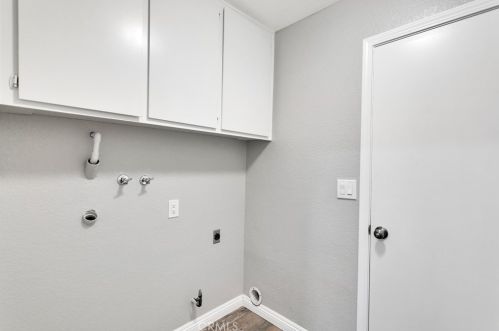 13689 Gemini St, Victorville CA  92392-9078 exterior