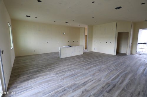 23743 Bajada Dr, Wittmann, AZ 85361-5211