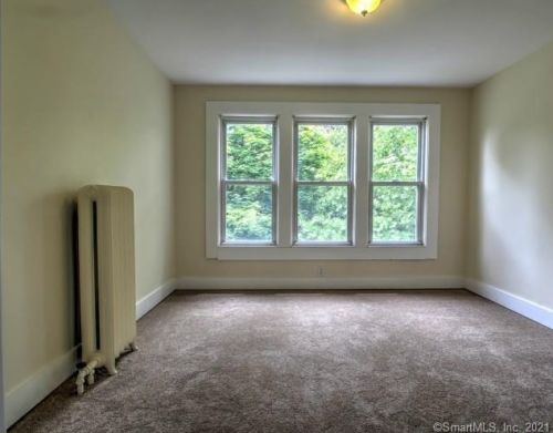 398 Milford Point Rd, Milford CT  06460-5337 exterior