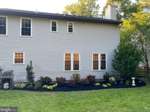 850 Zermatt Dr, Hummelstown PA  17036-9706 exterior