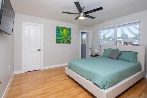 4134 Narragansett Ave, San Diego CA 92107-2619 exterior