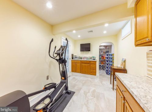 221 Hanover Rd, West Deptford NJ  08086 exterior