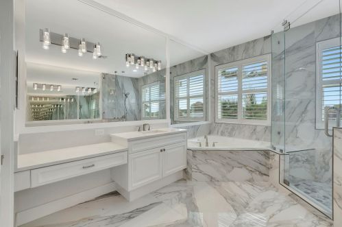 4030 Artesa Dr, Boynton Beach FL  33436-2628 exterior