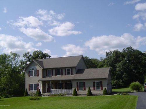 320 Springfield Dr, Bangor, PA 18013-9230