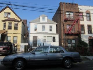 3884 Seton Ave, Bronx, NY 10466-5933