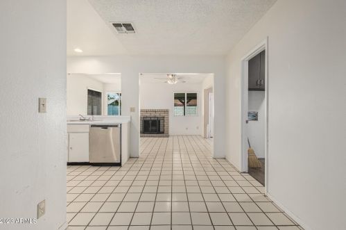 4428 Turquoise Ave, Glendale AZ 85302-1149 exterior