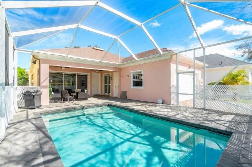 114 Poinciana Dr, Jupiter FL  33458-2830 exterior