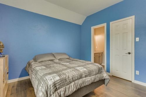 2612 Ruby Crest Ct, Lewisville TX  75022-7857 exterior