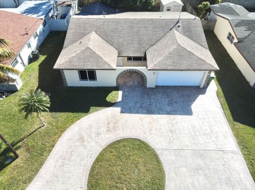 6310 35th Ct, Hollywood, FL 33023-5070