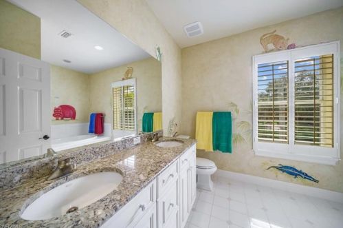 3659 Bay Crk Dr, Bonita Springs FL 34135 exterior