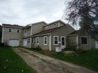 428 Zephyr Ave, Erie, PA 16505-1557