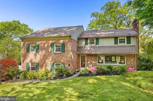 208 Spring Mill Rd, Ithan, PA 19085-1310