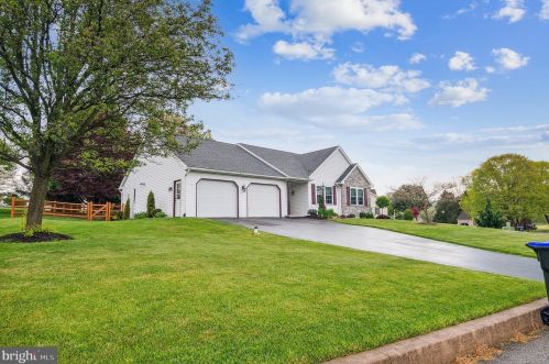 621 Glen Run Dr, Steelville PA  19310-9450 exterior