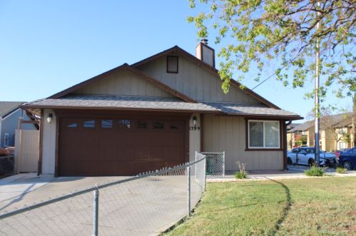 1399 Eaglerock Pl, Woodland, CA 95776-4281