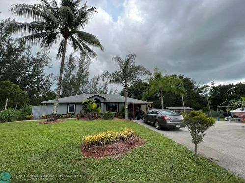 17946 32nd Ln, Town Of Loxahatchee Groves FL  33470-5444 exterior