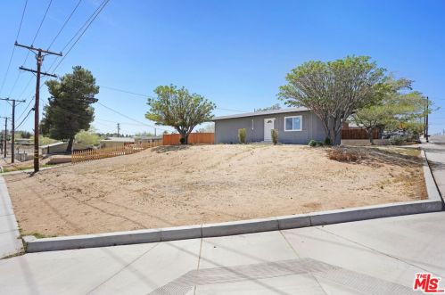14494 Rodeo Dr, Victorville CA  92395-4162 exterior
