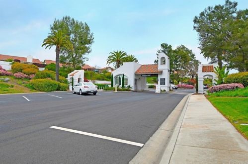 4568 Cordoba Way, Oceanside CA  92056-5102 exterior