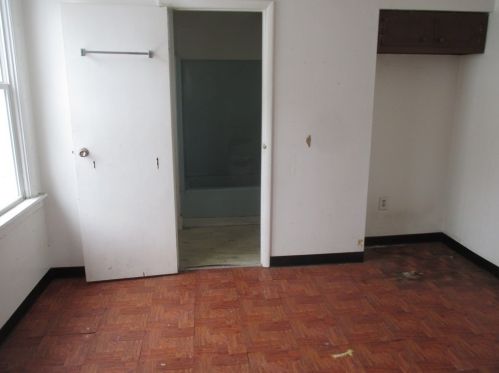 1232 Faulkner St, Pittsburgh PA 15204-1649 exterior